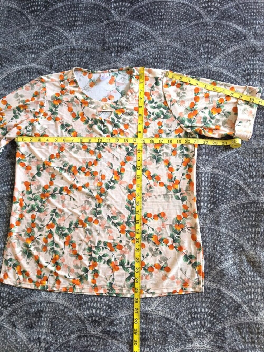 LuLaRoe Women's Size L Tropical Floral Knit Blouse Beige Orange Short Sleeve - Picture 4 of 9